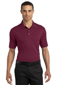og1030_moltenmaroon_model_front_1181436317